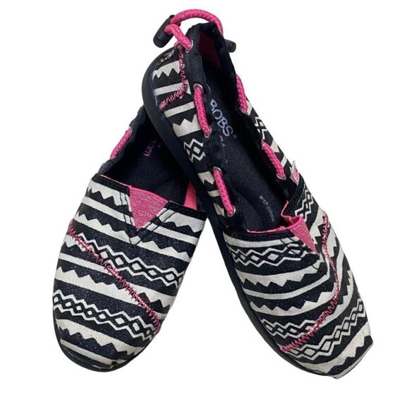 Skechers BOBS Black/White/Pink Slip Ons - Picture 1 of 6
